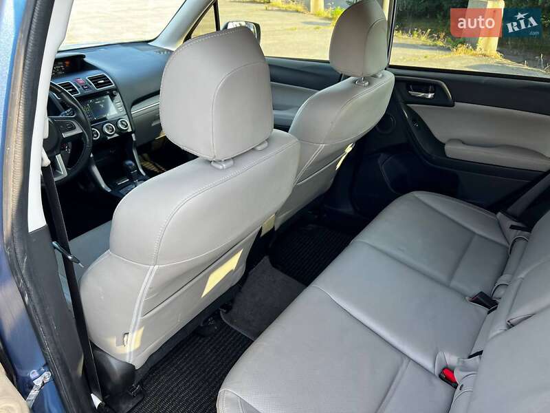 Внедорожник / Кроссовер Subaru Forester 2016 в Днепре