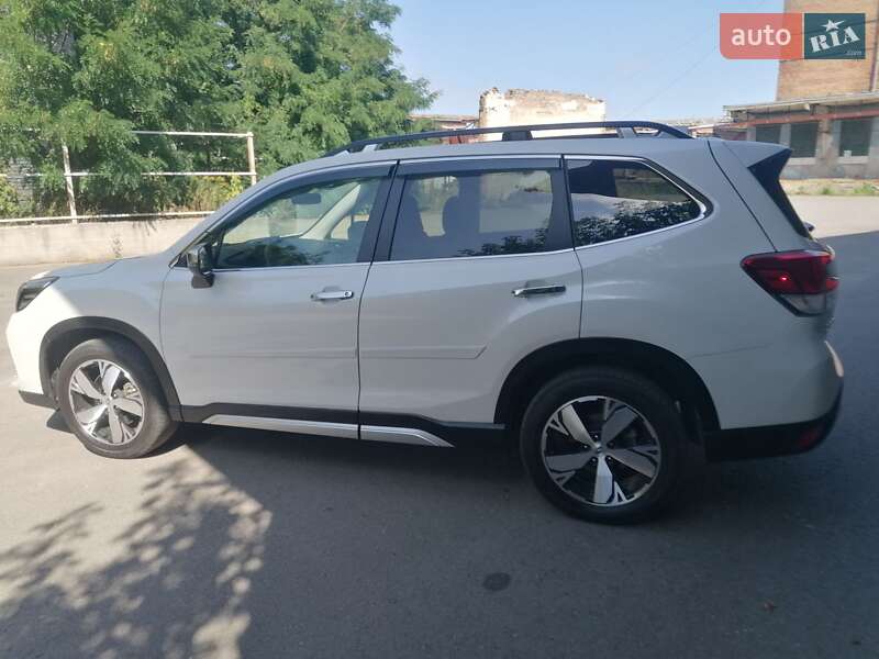 Внедорожник / Кроссовер Subaru Forester 2019 в Ровно