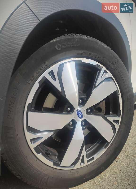 Позашляховик / Кросовер Subaru Forester 2018 в Києві