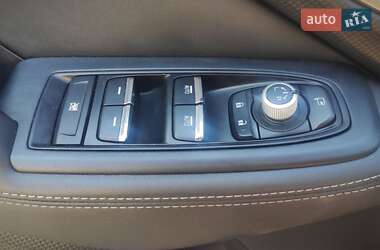 Внедорожник / Кроссовер Subaru Forester 2018 в 
