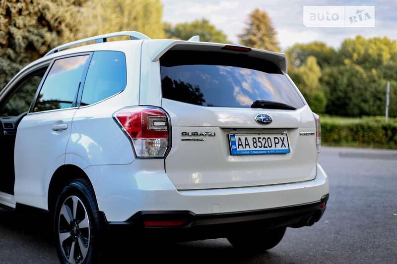 Внедорожник / Кроссовер Subaru Forester 2017 в Киеве