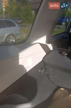 Внедорожник / Кроссовер Subaru Forester 2014 в 