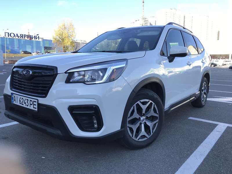 Внедорожник / Кроссовер Subaru Forester 2019 в Киеве