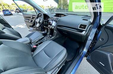 Внедорожник / Кроссовер Subaru Forester 2017 в 