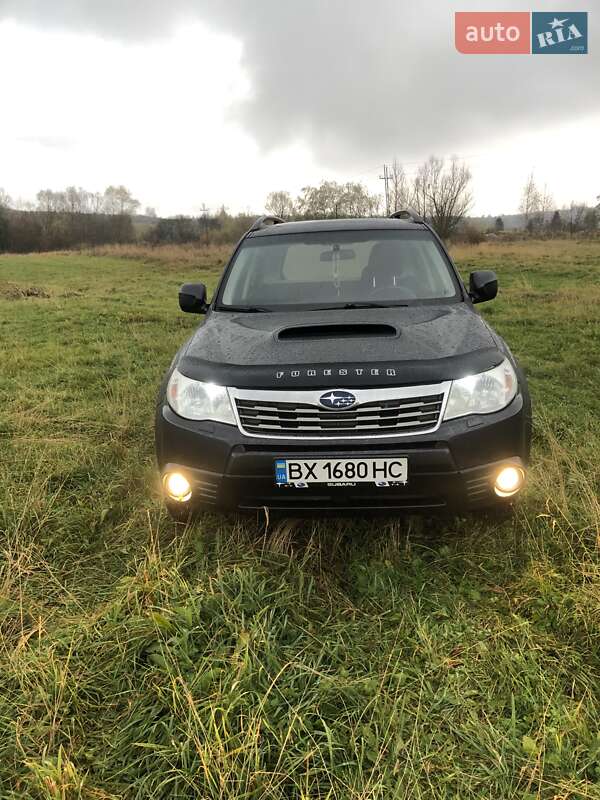 Позашляховик / Кросовер Subaru Forester 2010 в Надвірній