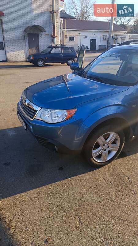 Внедорожник / Кроссовер Subaru Forester 2010 в Днепре