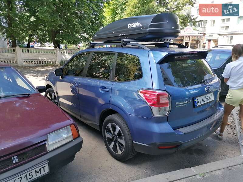 Позашляховик / Кросовер Subaru Forester 2016 в Києві