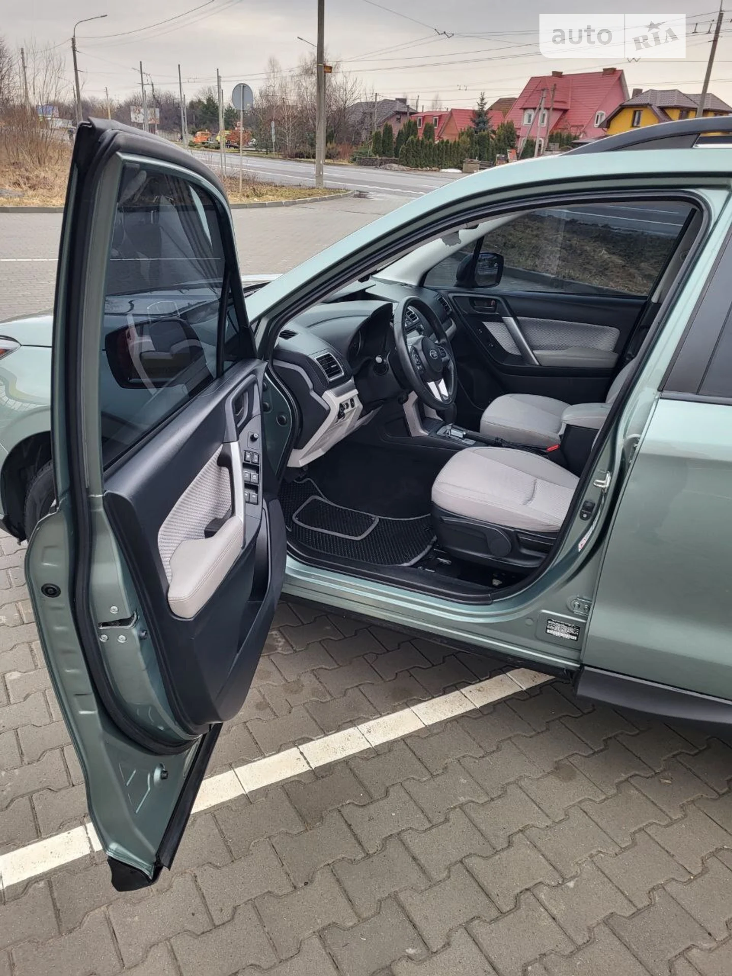 2017 Subaru Forester - мініатюра 12