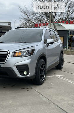 Внедорожник / Кроссовер Subaru Forester 2019 в 