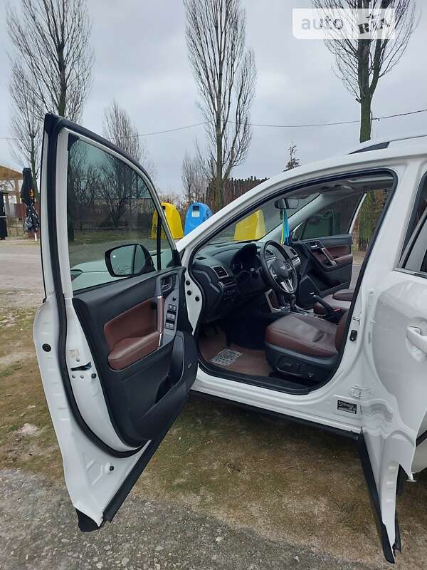 Внедорожник / Кроссовер Subaru Forester 2018 в Украинке