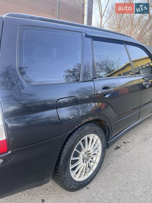 Позашляховик / Кросовер Subaru Forester 2006 в Дніпрі