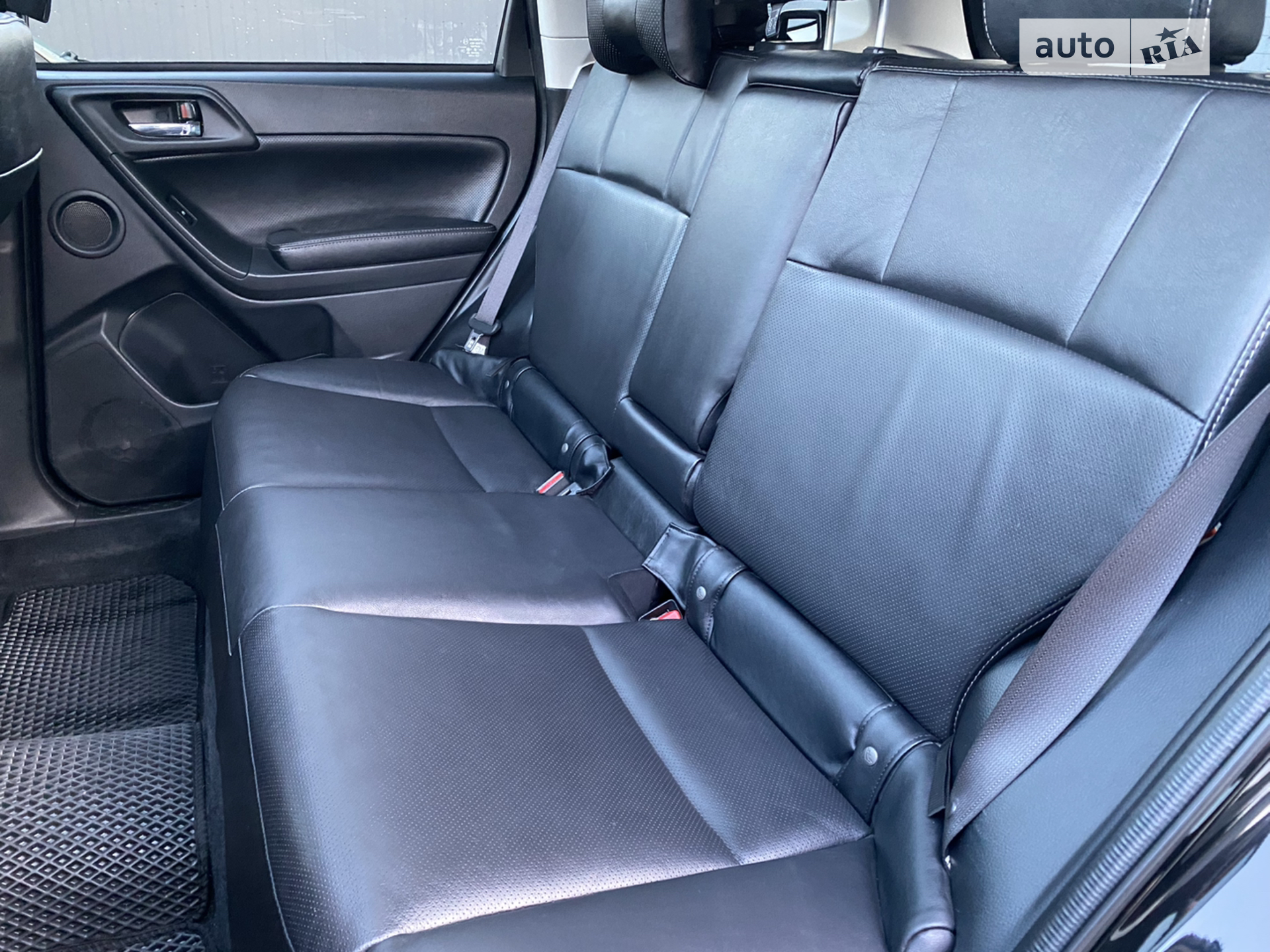 2016 Subaru Forester - мініатюра 18