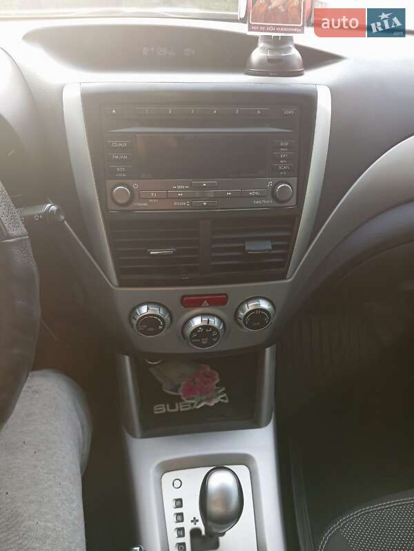 Позашляховик / Кросовер Subaru Forester 2008 в Чернівцях