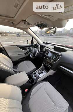 Позашляховик / Кросовер Subaru Forester 2019 в Києві