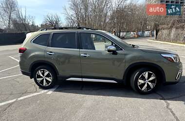 Позашляховик / Кросовер Subaru Forester 2018 в Дніпрі