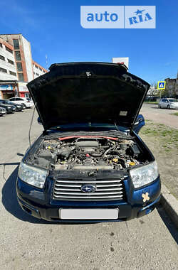 Внедорожник / Кроссовер Subaru Forester 2005 в Киеве