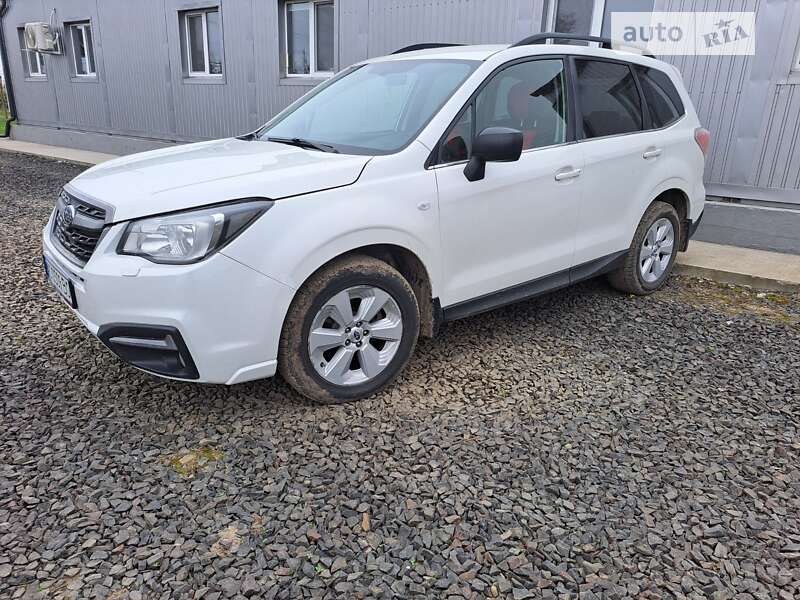 Внедорожник / Кроссовер Subaru Forester 2015 в Луцке