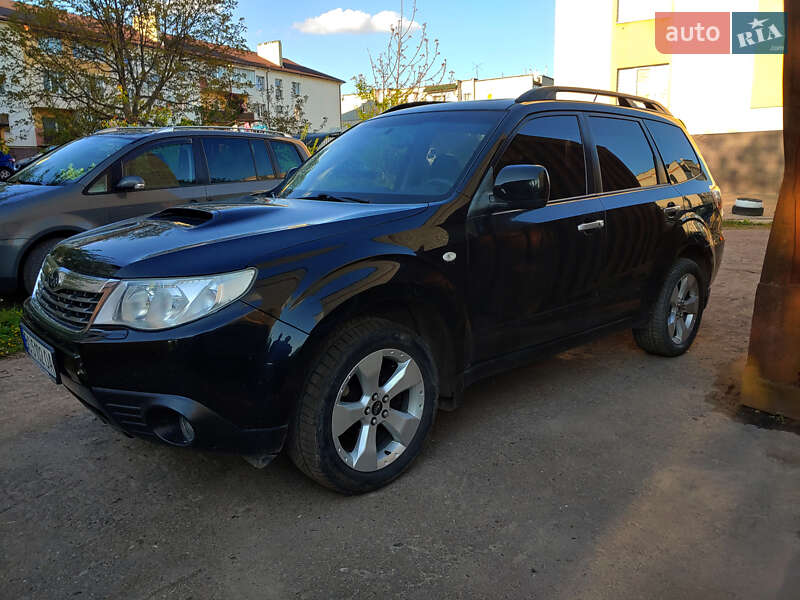 Внедорожник / Кроссовер Subaru Forester 2010 в Сокале