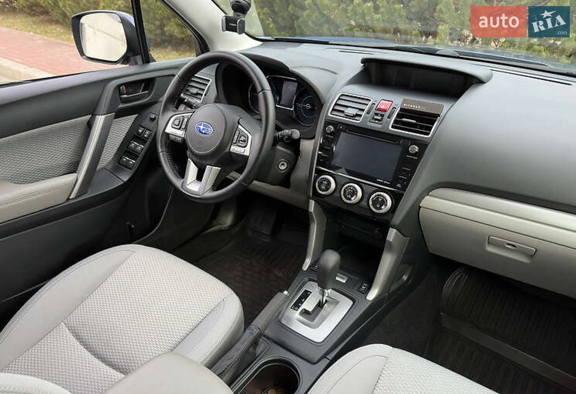 2017 Subaru Forester - мініатюра 6