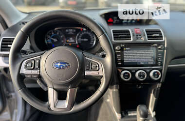 Внедорожник / Кроссовер Subaru Forester 2017 в Дубно
