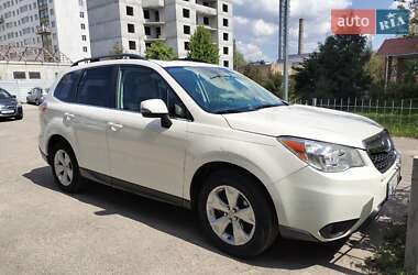 Внедорожник / Кроссовер Subaru Forester 2013 в 