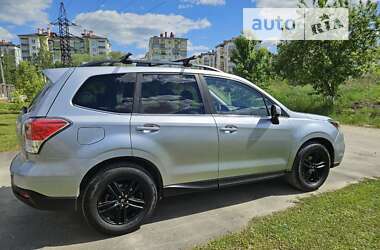 Позашляховик / Кросовер Subaru Forester 2017 в Івано-Франківську