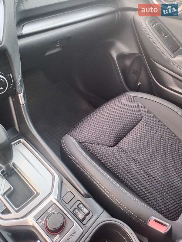 Внедорожник / Кроссовер Subaru Forester 2022 в Днепре