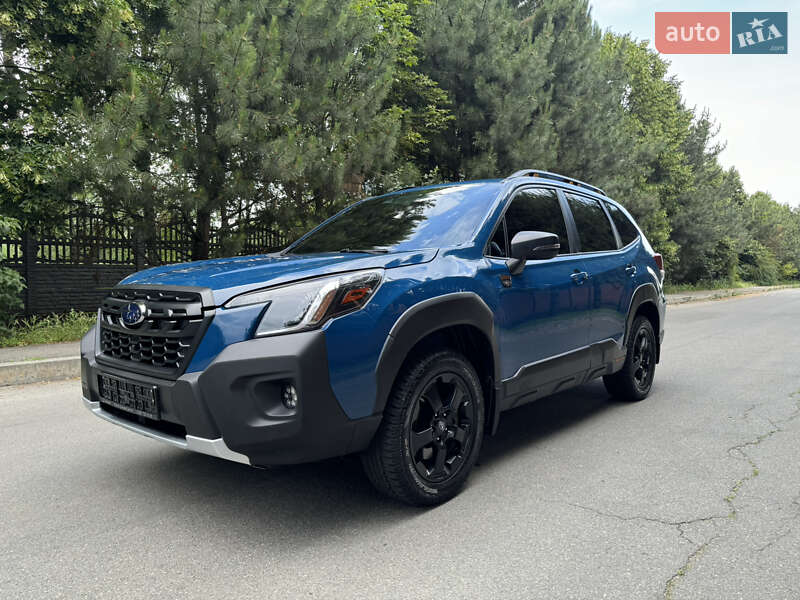 Внедорожник / Кроссовер Subaru Forester 2022 в 