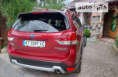 Позашляховик / Кросовер Subaru Forester 2023 в Івано-Франківську