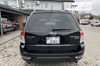 Внедорожник / Кроссовер Subaru Forester 2011 в Нововолынске