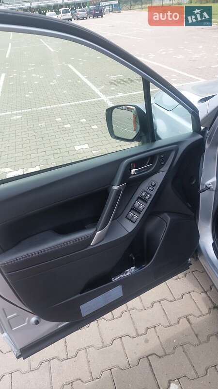 Внедорожник / Кроссовер Subaru Forester 2017 в Черновцах