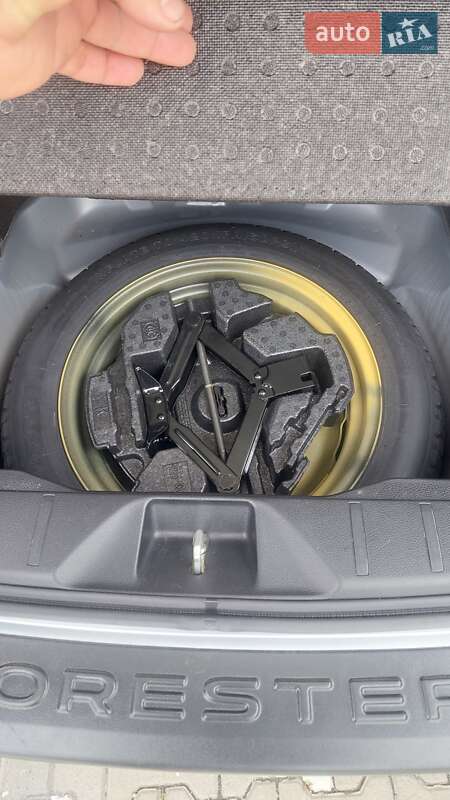 Внедорожник / Кроссовер Subaru Forester 2017 в Черновцах