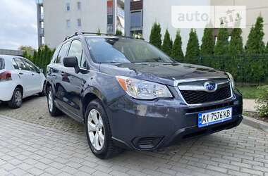 Позашляховик / Кросовер Subaru Forester 2015 в Києві