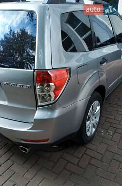 Внедорожник / Кроссовер Subaru Forester 2008 в 