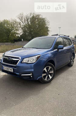 Позашляховик / Кросовер Subaru Forester 2017 в Києві