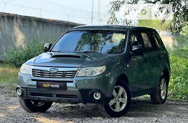 Внедорожник / Кроссовер Subaru Forester 2010 в Киеве