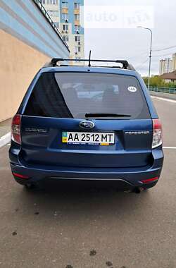 Позашляховик / Кросовер Subaru Forester 2012 в Києві