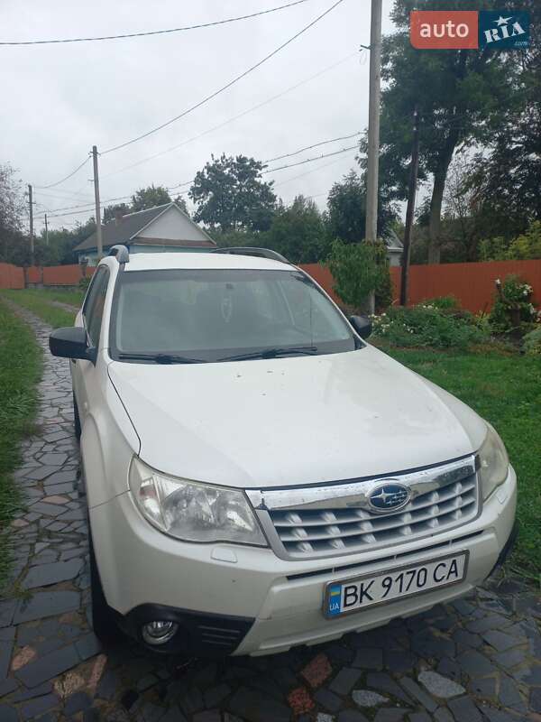 Subaru Forester 2011