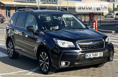 Позашляховик / Кросовер Subaru Forester 2017 в Києві