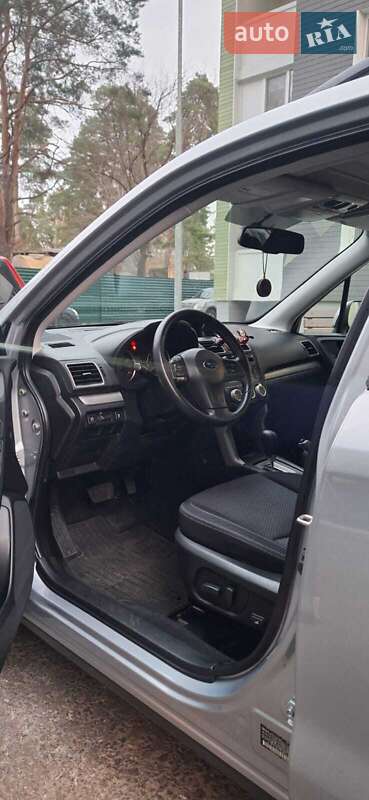 Внедорожник / Кроссовер Subaru Forester 2015 в Киеве