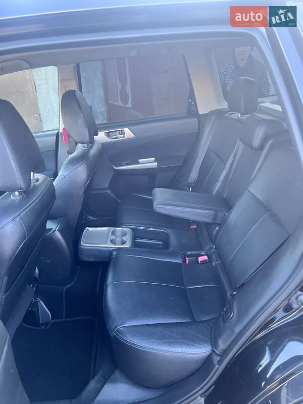 Внедорожник / Кроссовер Subaru Forester 2010 в Львове