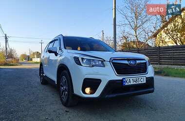 Внедорожник / Кроссовер Subaru Forester 2019 в Киеве