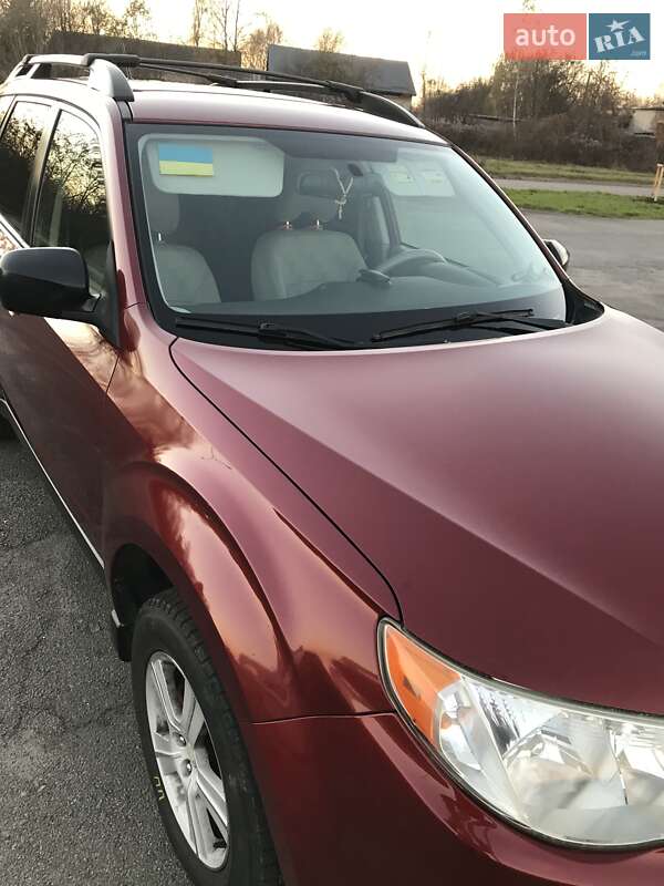 Позашляховик / Кросовер Subaru Forester 2010 в Львові