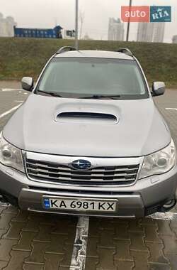 Позашляховик / Кросовер Subaru Forester 2009 в Києві