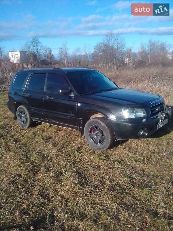 Внедорожник / Кроссовер Subaru Forester 2004 в 