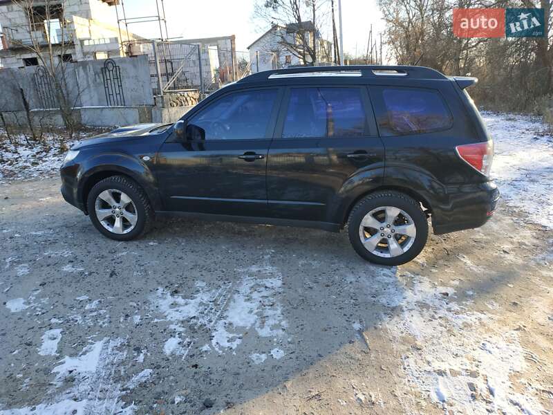 Позашляховик / Кросовер Subaru Forester 2008 в Києві
