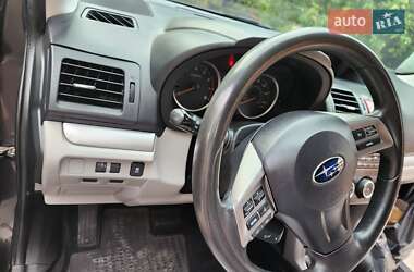 Внедорожник / Кроссовер Subaru Forester 2015 в 