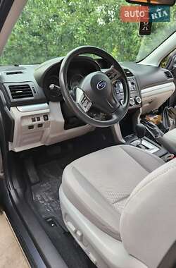 Внедорожник / Кроссовер Subaru Forester 2015 в 