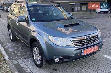 Позашляховик / Кросовер Subaru Forester 2010 в Івано-Франківську