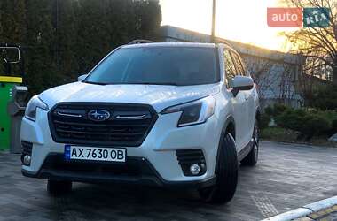 Позашляховик / Кросовер Subaru Forester 2022 в Києві